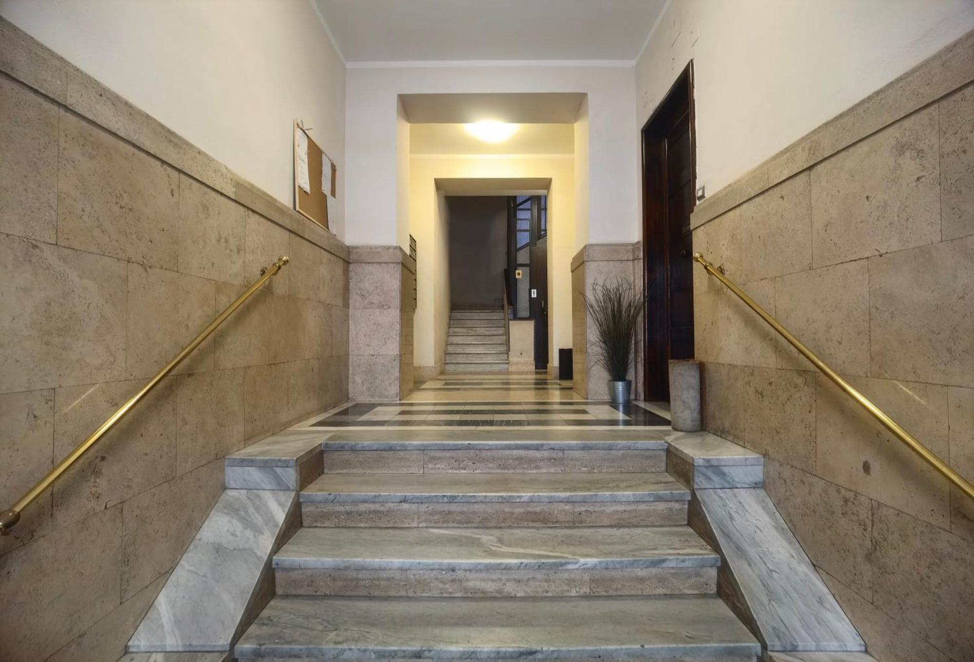Metro Lodi Apartment Rome Buitenkant foto